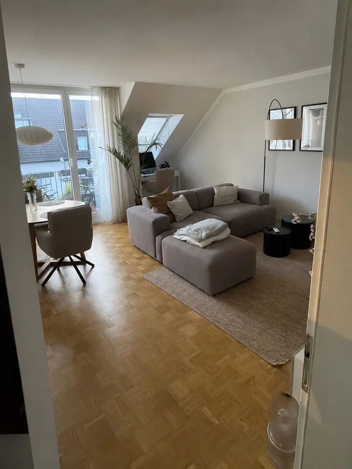 WG-Zimmer mit 107 m² in Elsdorf – Bild 1