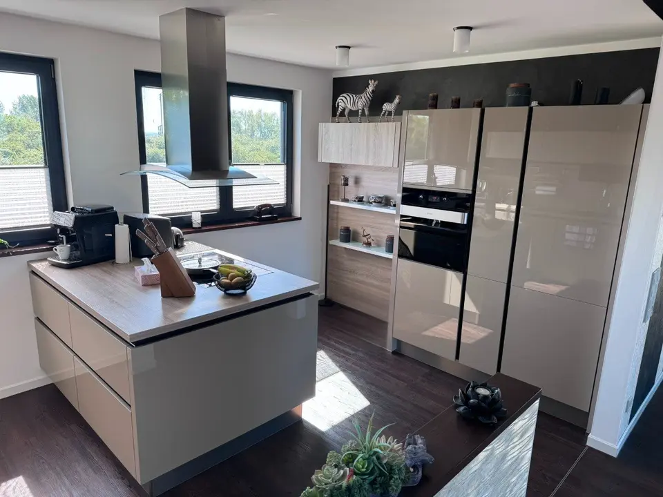 5 Zimmer Wohnung mit 210 m² in Rostock – Bild 3