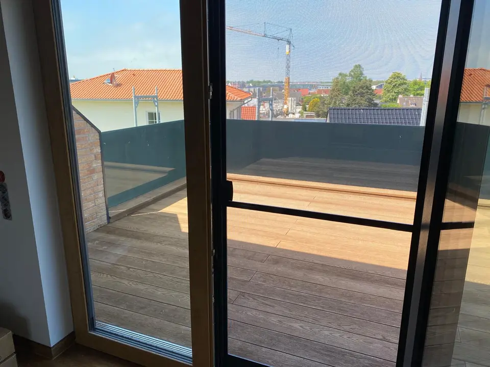 5 Zimmer Wohnung mit 210 m² in Rostock – Bild 8