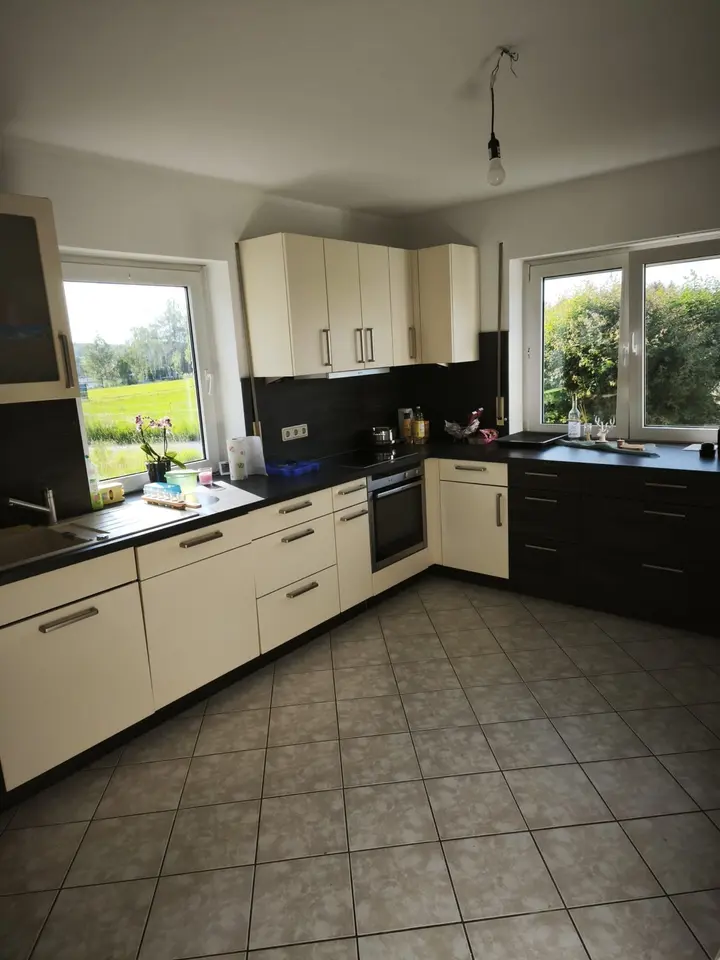 4 Zimmer Wohnung mit 110 m² in Freiberg – Bild 2