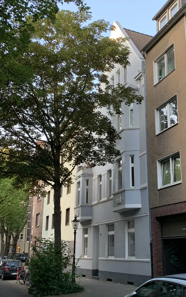 3 Zimmer Wohnung mit 125 m² in Düsseldorf – Bild 1