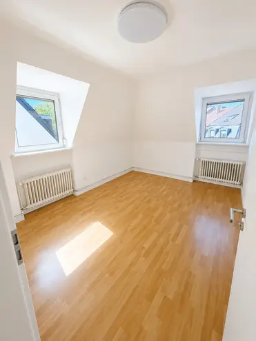 1 Zimmer Wohnung mit 73 m² in Freiburg im Breisgau – Bild 2