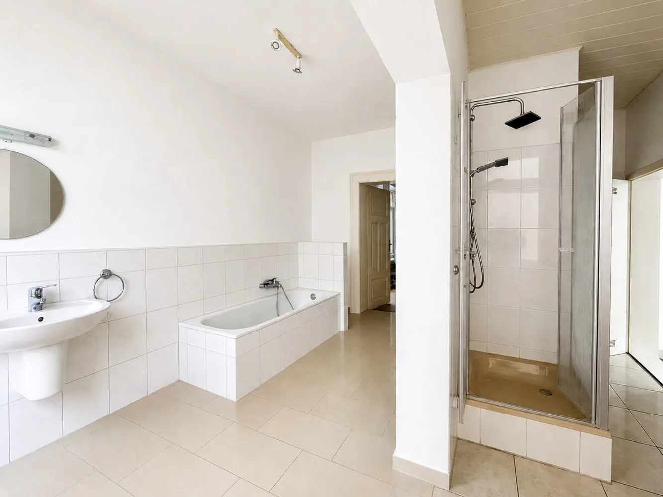 3 Zimmer Wohnung mit 110 m² in Hameln – Bild 5