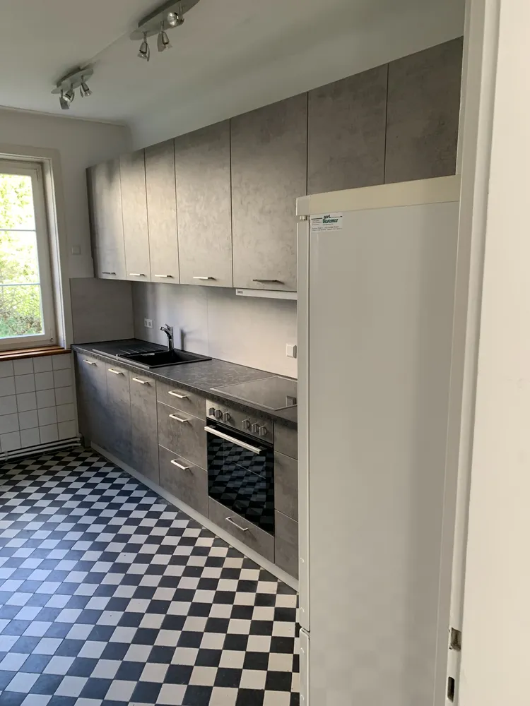 7 Zimmer Wohnung mit 180 m² in Böblingen – Bild 2