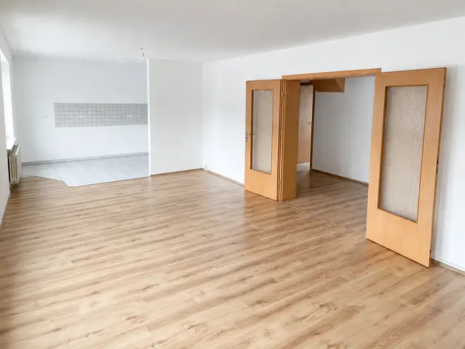 3 Zimmer Wohnung mit 105 m² in Magdeburg – Bild 2