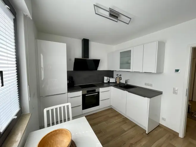 2 Zimmer Wohnung mit 75 m² in Bonn – Bild 2