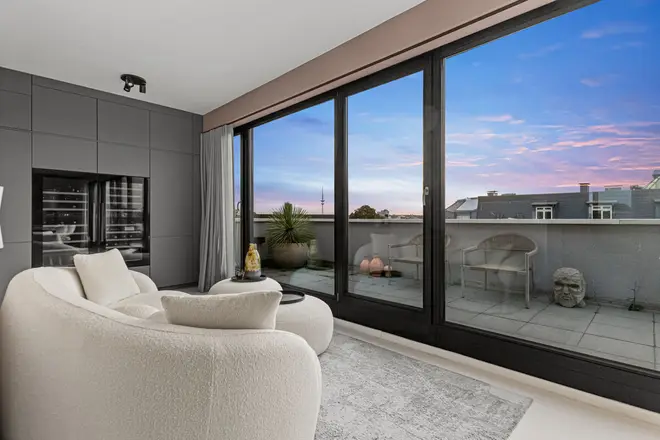 5 Zimmer Wohnung mit 240 m² in Hamburg – Bild 6