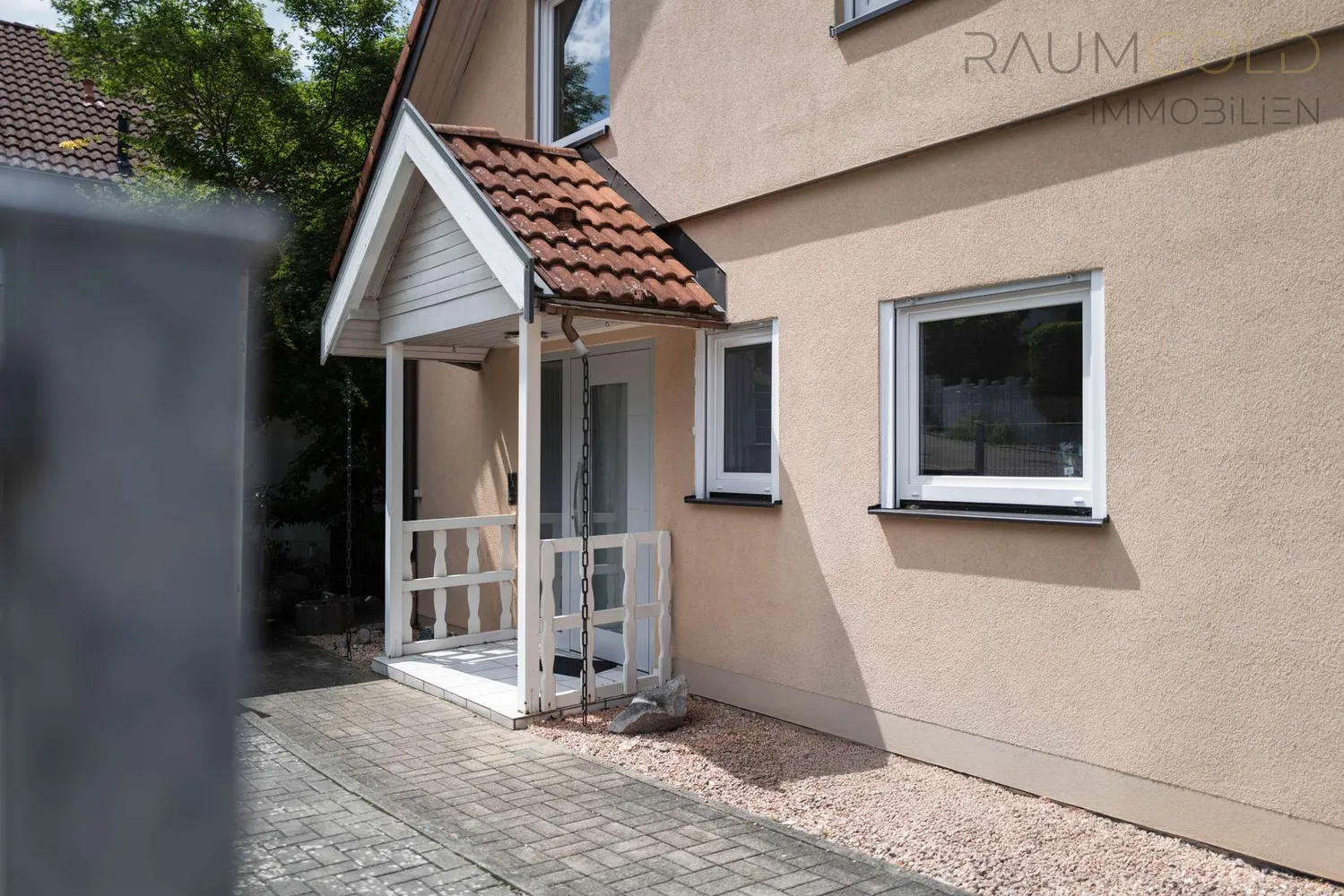 5 Zimmer Wohnung mit 137 m² in Lörrach – Bild 2