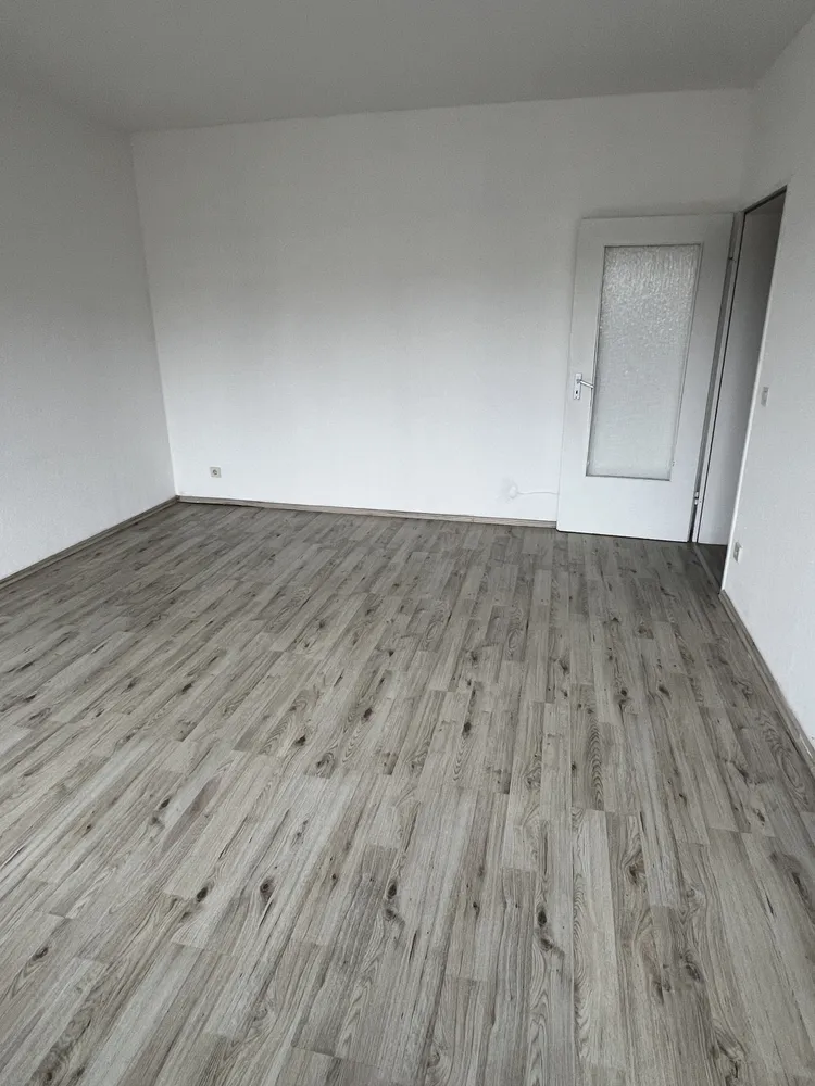 2 Zimmer Wohnung mit 67 m² in Oberhausen – Bild 2