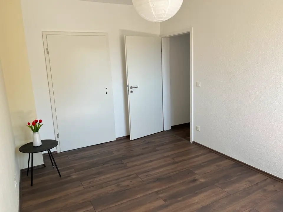 5 Zimmer Wohnung mit 100 m² in Hanau – Bild 3