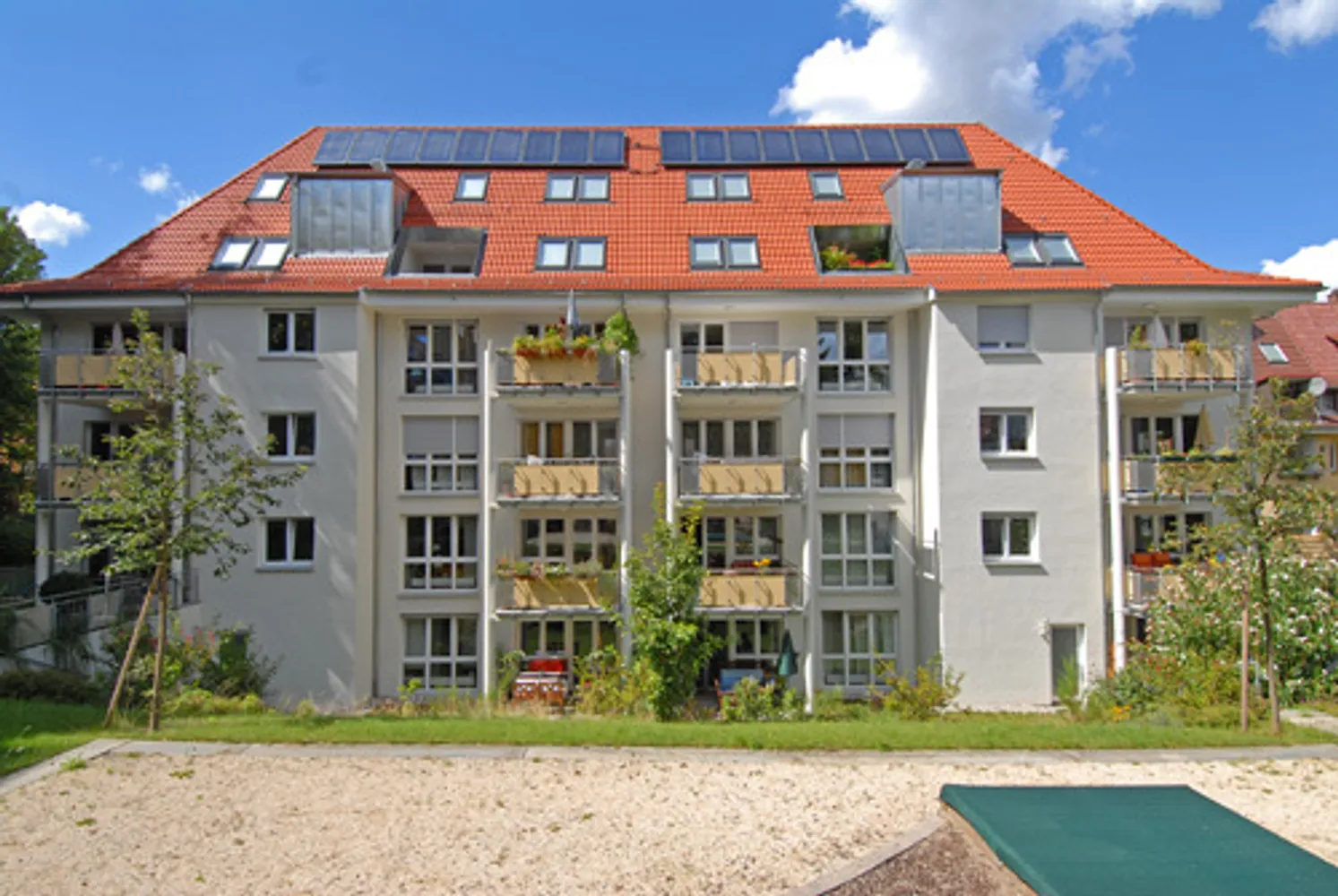 4 Zimmer Wohnung mit 102 m² in Stuttgart – Bild 1