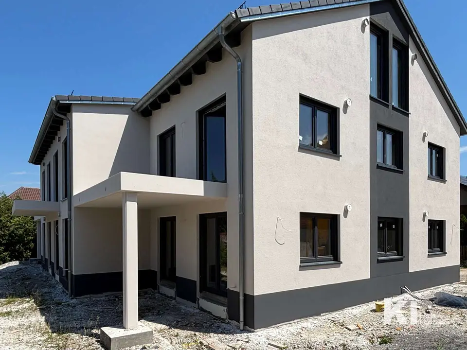 5 Zimmer Wohnung mit 109 m² in Cham – Bild 2