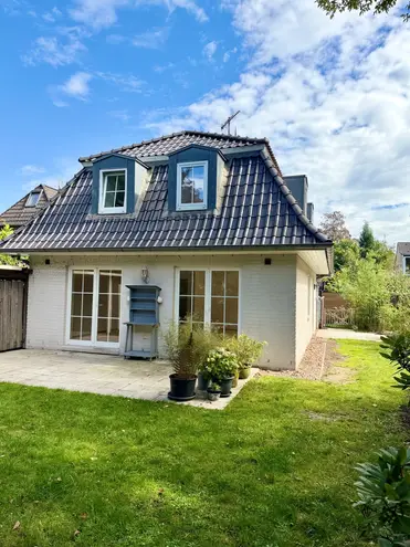 4 Zimmer Haus mit 112 m² in Hamburg – Bild 1