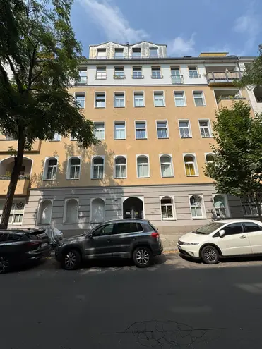 2 Zimmer Wohnung mit 64 m² in Berlin – Bild 1