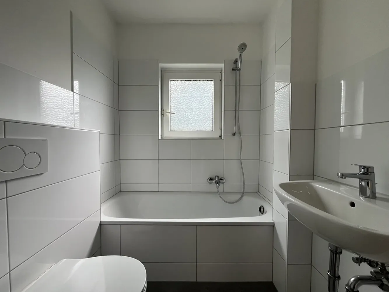 2 Zimmer Wohnung mit 54 m² in Lübeck – Bild 4