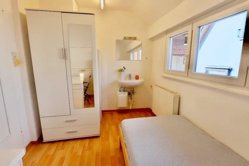 WG-Zimmer mit 8 m² in Stuttgart – Bild 2
