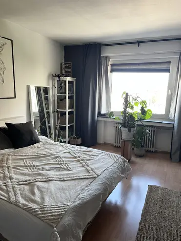 4 Zimmer Wohnung mit 100 m² in Düsseldorf – Bild 4