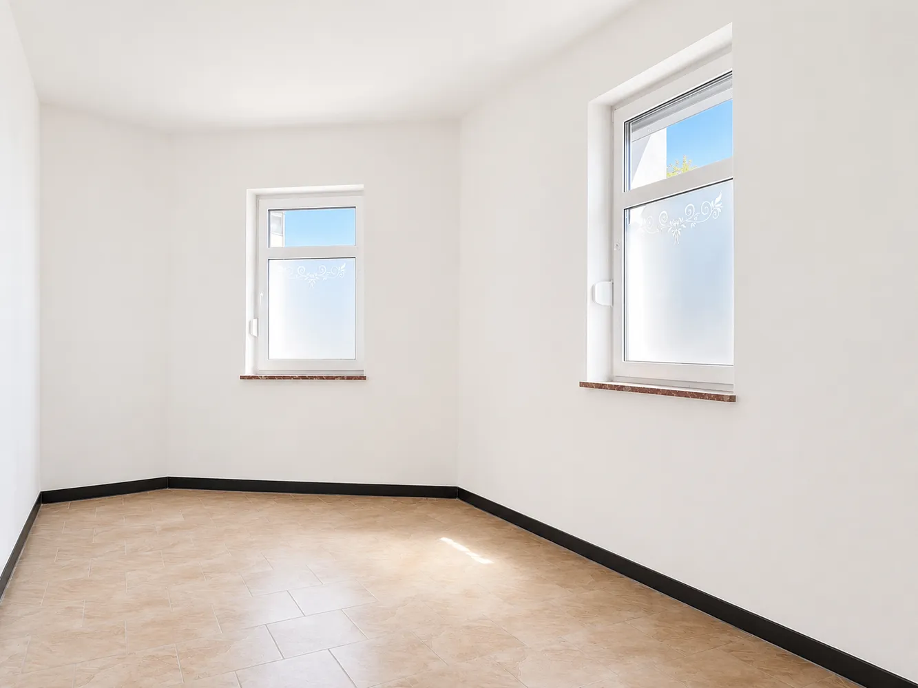 2 Zimmer Wohnung mit 115 m² in Cottbus – Bild 2