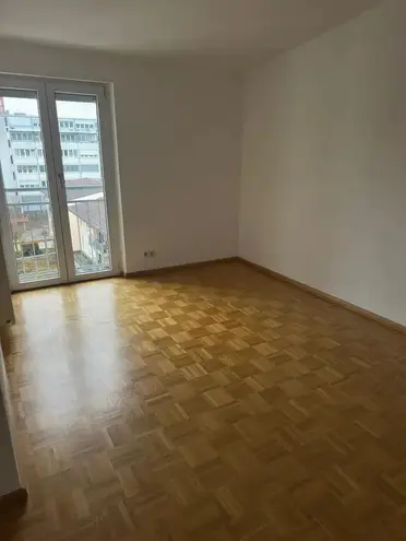 3 Zimmer Wohnung mit 123 m² in Freiburg im Breisgau – Bild 3