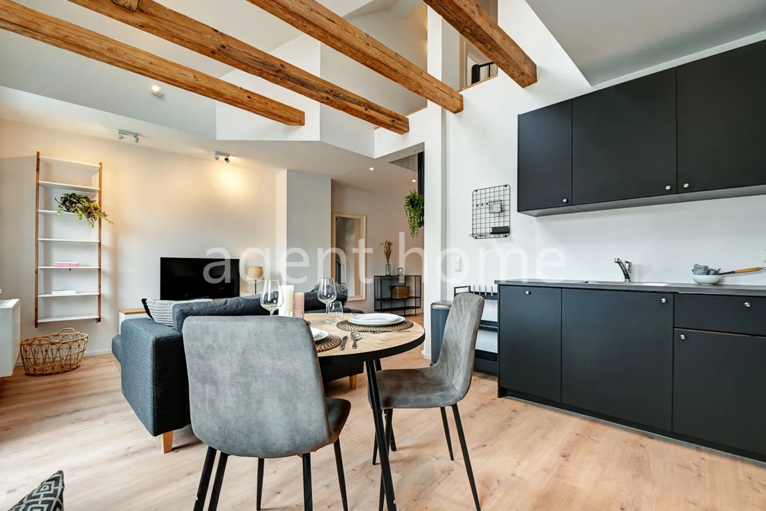 3 Zimmer Wohnung mit 100 m² in Stuttgart – Bild 9