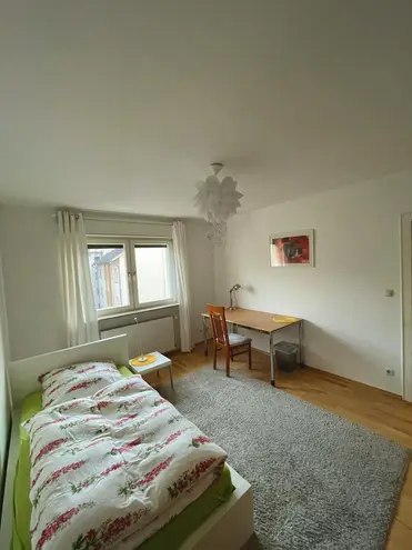 WG-Zimmer in Frankfurt am Main – Bild 3