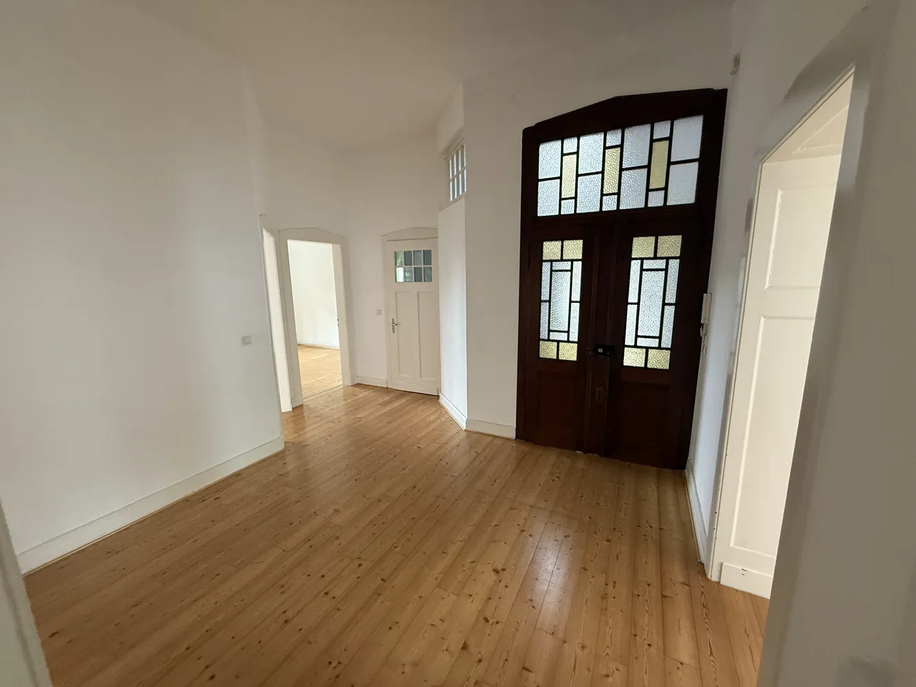 5 Zimmer Wohnung mit 136 m² in Bonn – Bild 1