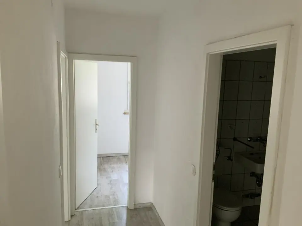 2 Zimmer Wohnung mit 55 m² in Monheim am Rhein – Bild 2