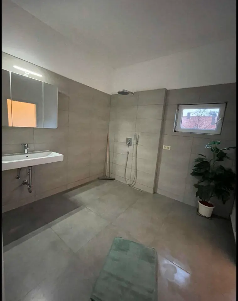 5 Zimmer Wohnung mit 120 m² in Göppingen – Bild 7