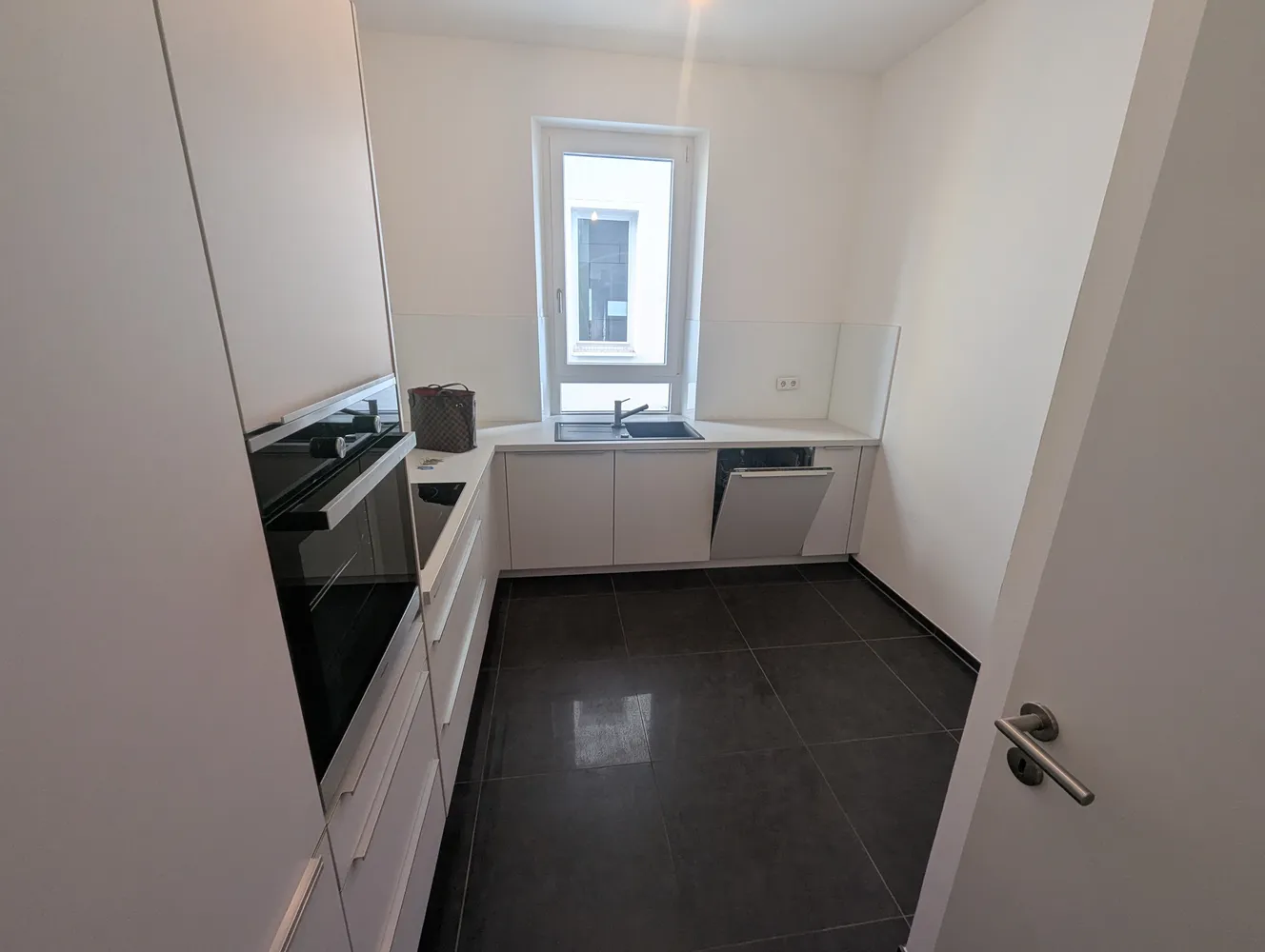 5 Zimmer Wohnung mit 151 m² in Stuttgart – Bild 2