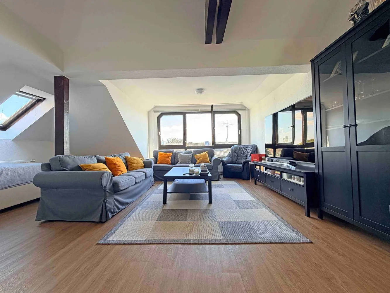 2 Zimmer Wohnung mit 73 m² in Düren – Bild 1