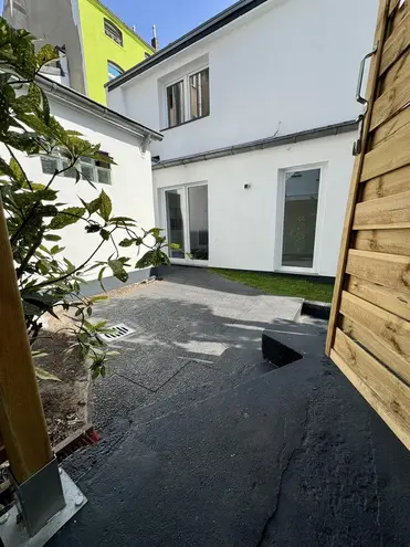 2 Zimmer Wohnung mit 65 m² in Düsseldorf – Bild 1