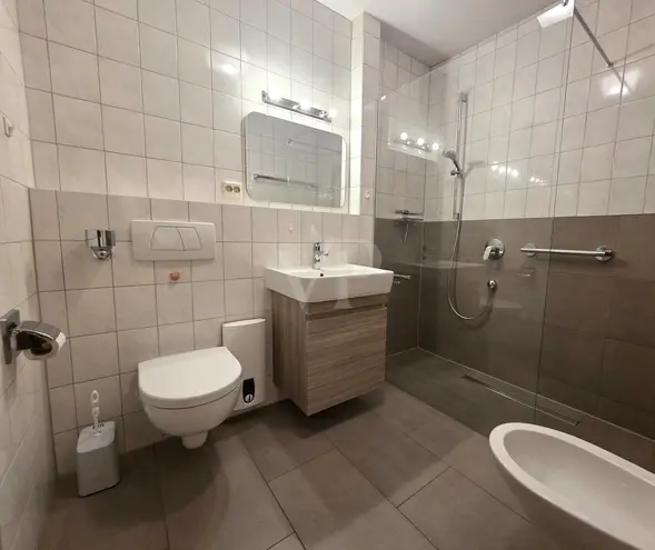 2 Zimmer Wohnung mit 68 m² in Bonn – Bild 8