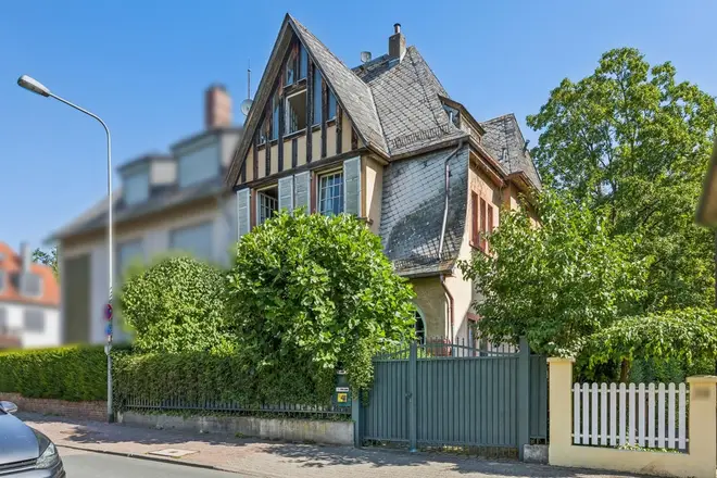 5 Zimmer Haus mit 151 m² in Frankfurt am Main – Bild 2