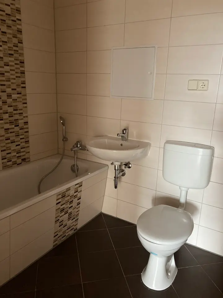 2 Zimmer Wohnung mit 54 m² in Gera – Bild 5