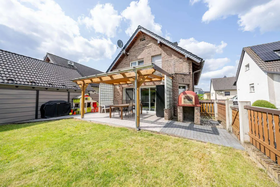 7 Zimmer Haus mit 247 m² in Leverkusen – Bild 5