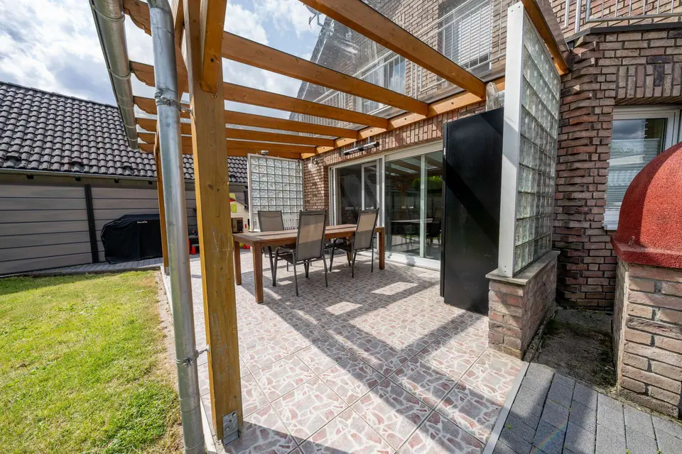 7 Zimmer Haus mit 247 m² in Leverkusen – Bild 6