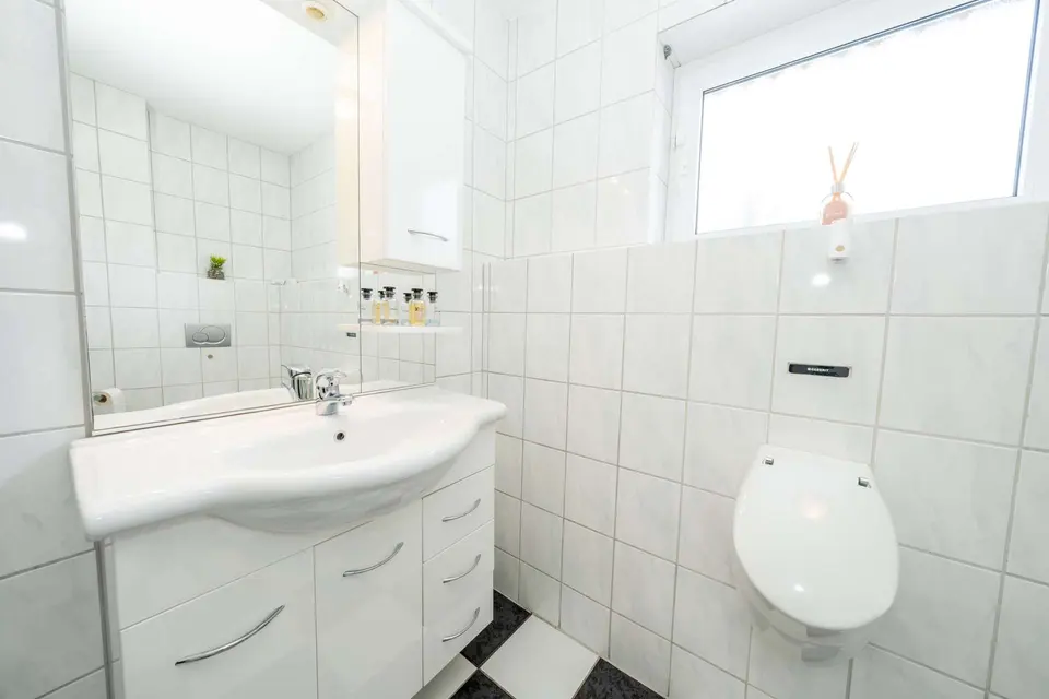 7 Zimmer Haus mit 247 m² in Leverkusen – Bild 10