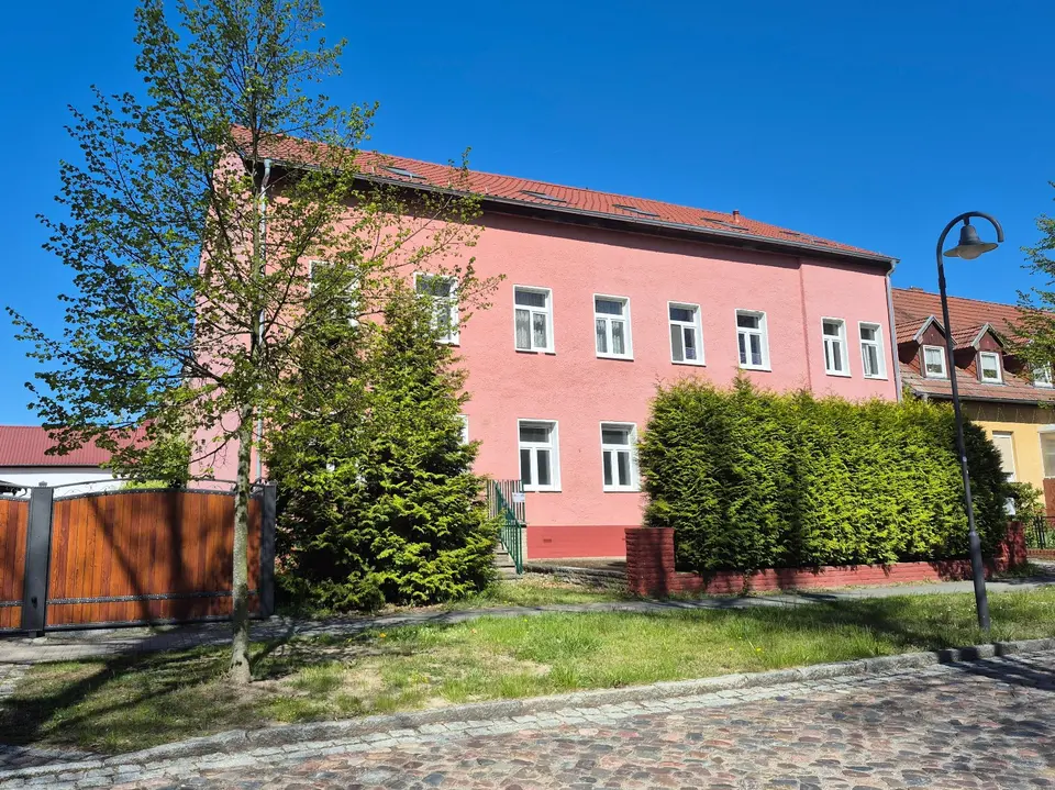 12 Zimmer Haus mit 486 m² in Frankfurt (Oder) – Bild 4