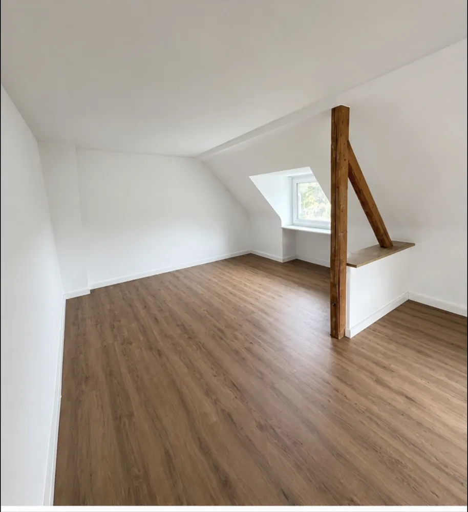 4 Zimmer Wohnung mit 84 m² in Essen – Bild 2