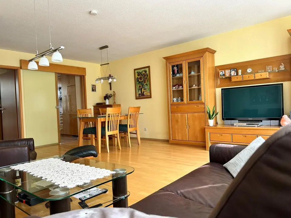 6 Zimmer Haus mit 103 m² in Ludwigsburg – Bild 2