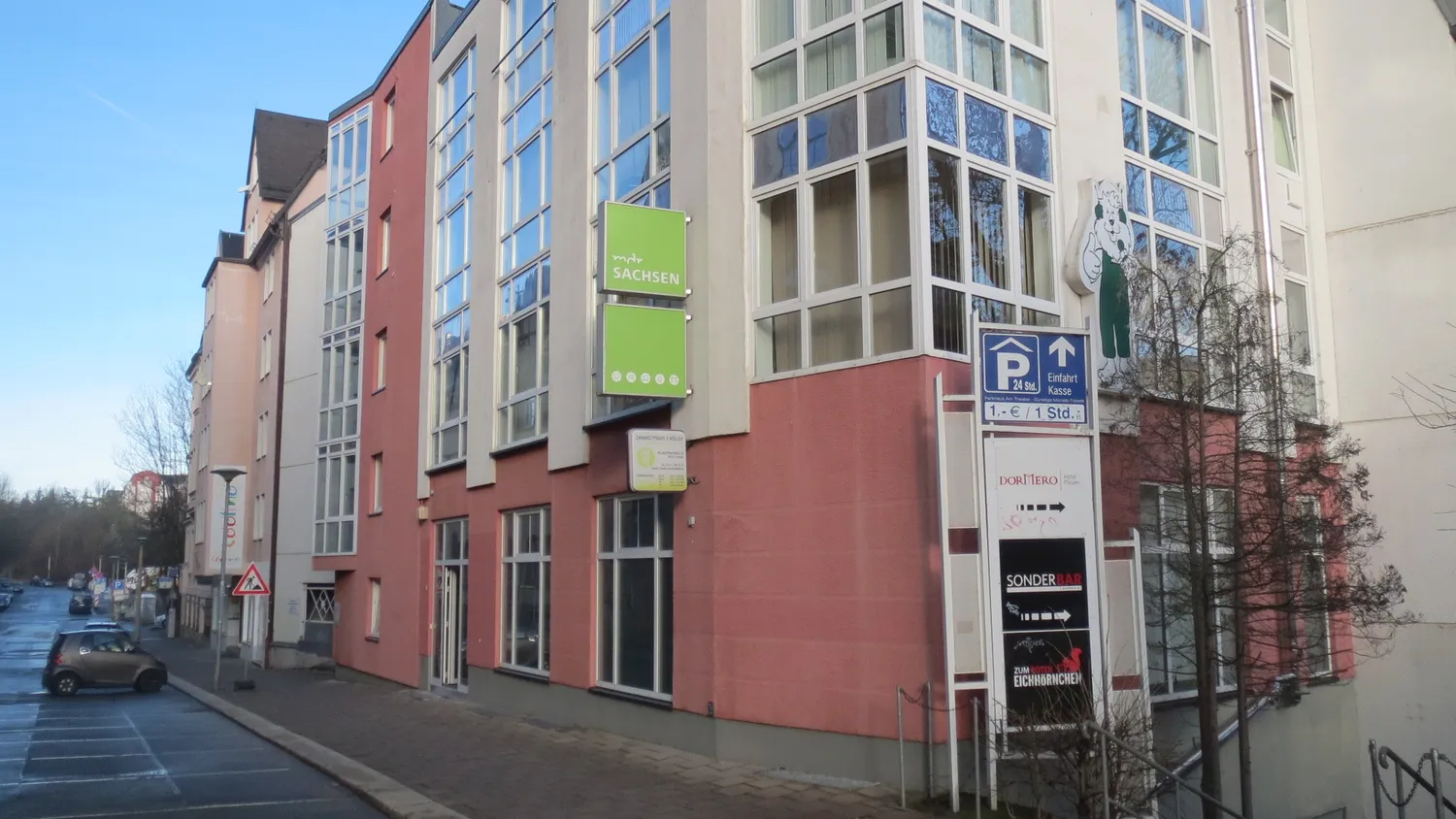 2 Zimmer Wohnung mit 94 m² in Plauen – Bild 2