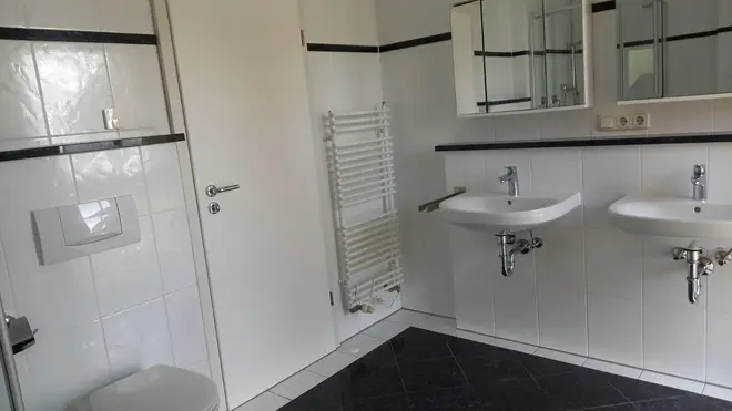 6 Zimmer Haus mit 174 m² in München – Bild 12