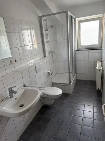 2 Zimmer Wohnung mit 90 m² in Ludwigshafen am Rhein – Bild 3
