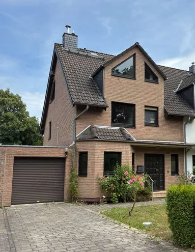 6 Zimmer Haus mit 148 m² in Köln – Bild 1