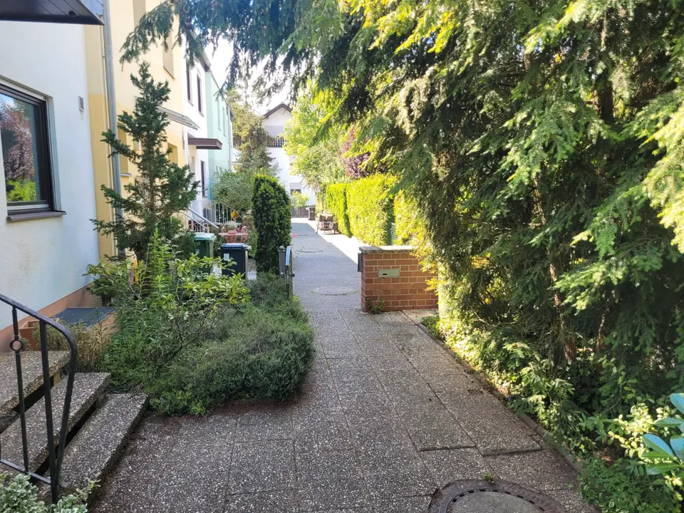 6 Zimmer Haus mit 130 m² in Erlangen – Bild 3