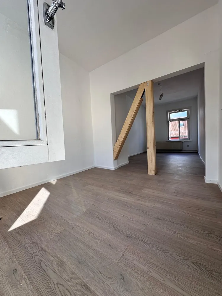 4 Zimmer Wohnung mit 135 m² in Eisenach – Bild 2