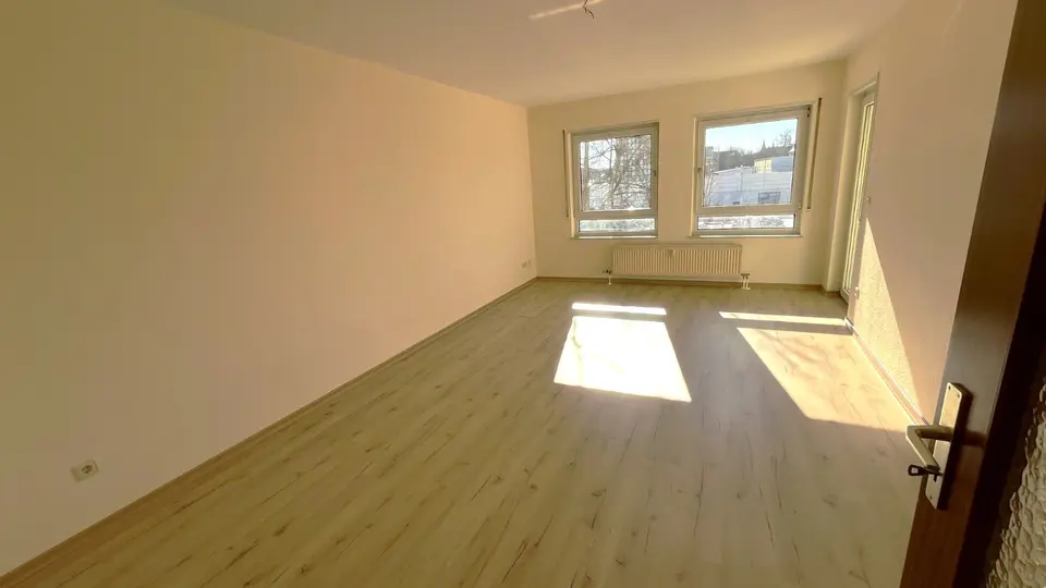 2 Zimmer Wohnung mit 68 m² in Zwickau – Bild 1