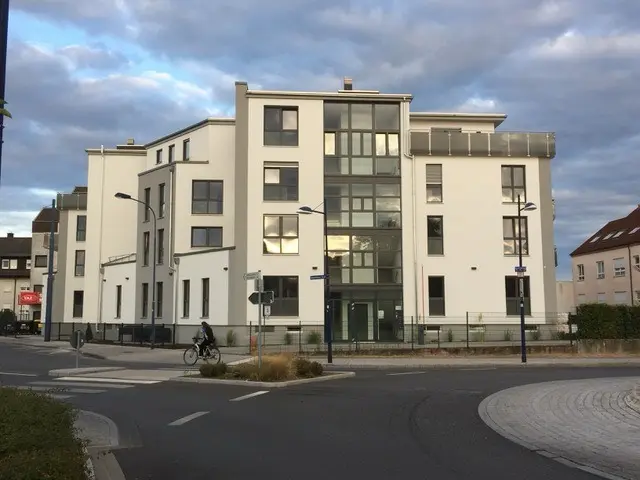 2 Zimmer Wohnung mit 75 m² in Offenbach – Bild 2