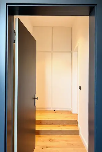 3 Zimmer Wohnung mit 145 m² in Hannover – Bild 2