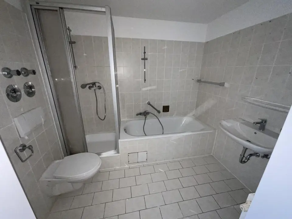 4 Zimmer Wohnung mit 90 m² in Wilhelmshaven – Bild 4